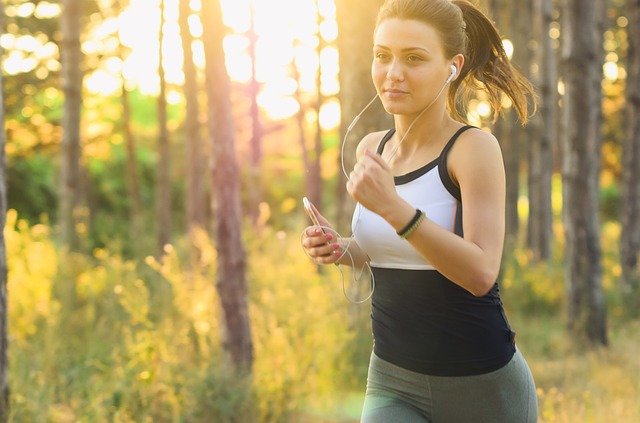 woman 2592247 640 - Gasto Calórico e Exercício Físico